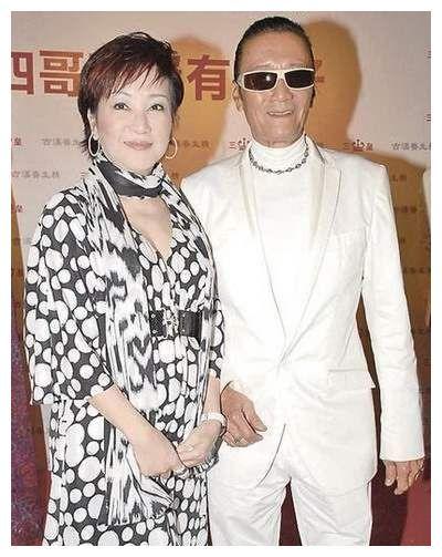 老戏骨周骢就曾回忆过当年与谢贤一起拍戏的时光,年轻时两人闲来无事