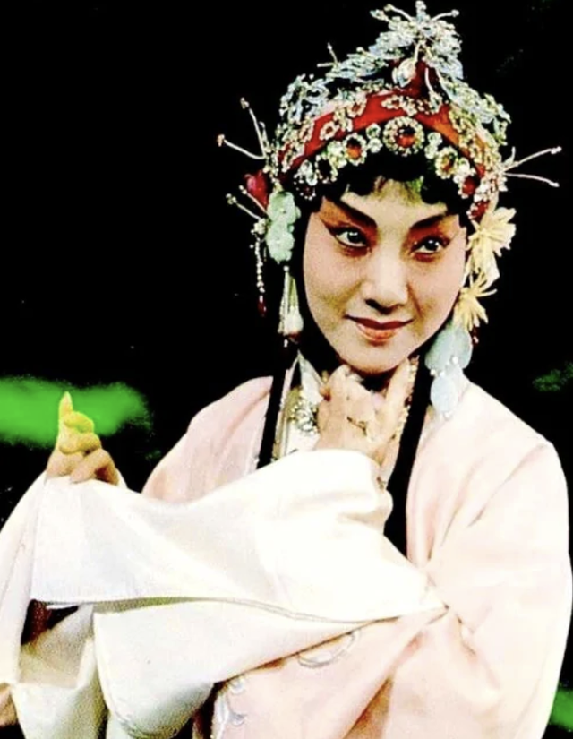 81岁昆曲名家华文漪在美逝世,女儿称其梦中离去