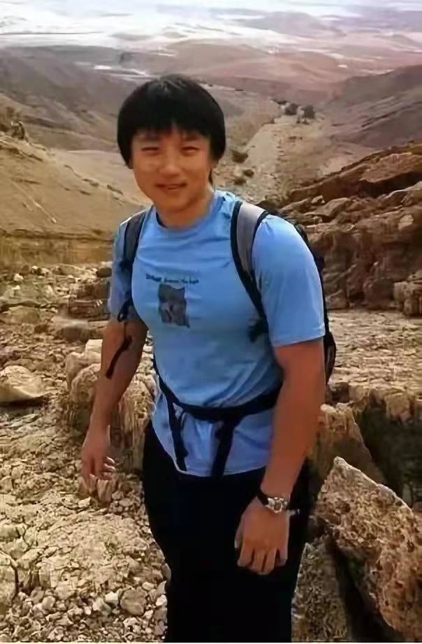 虽说中国培养我但美国再乱我也不回国神童尹希为何抛下祖国