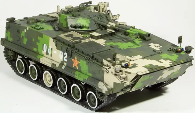 zbd-04步兵战车外形结构与材质方面:04式步战车总体外观设计前端呈