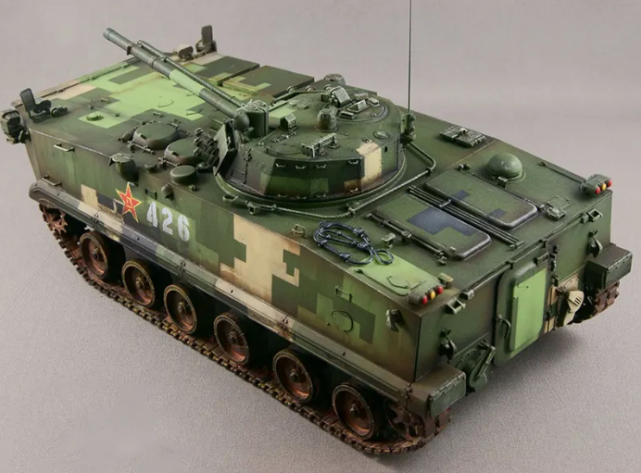 zbd-04式步兵两栖履带式战车