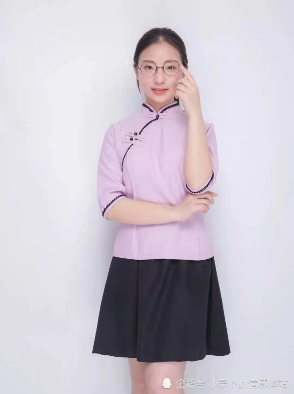 高考681分的韩思雨,人称"最任性高考状元"不熬夜,不刷题,别人学习她追