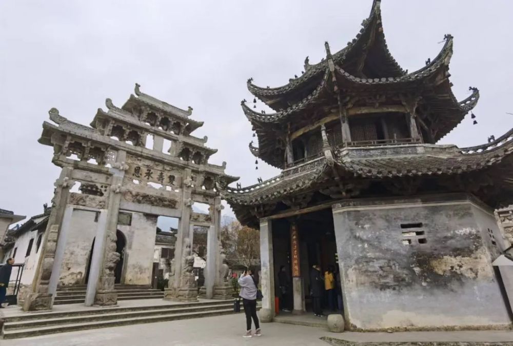 四季黄山我的网红打卡地十里许村像一坛文化老酒