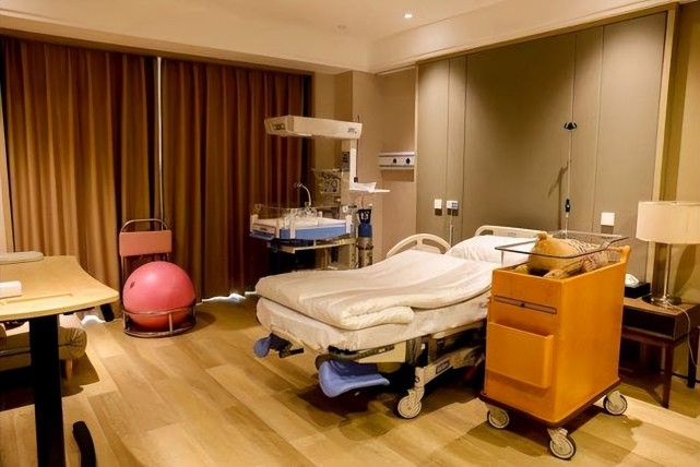 待产室和产房具体什么时候进宝宝的分娩过程孕妈要提早清楚