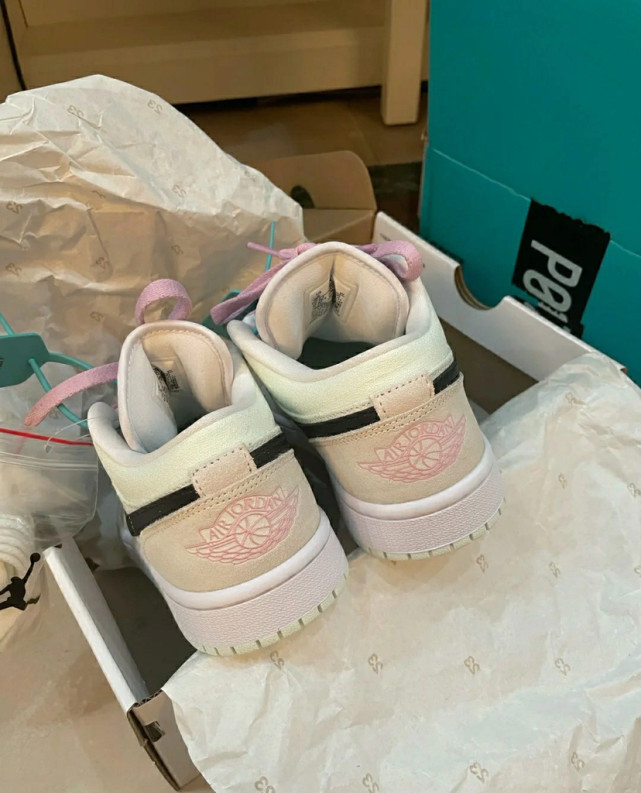 aj1 蒂芙尼绿 樱花粉