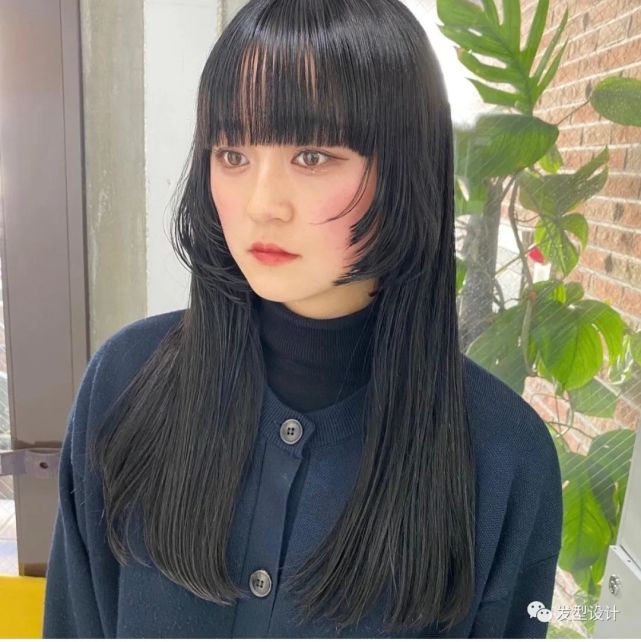 高层次感姬发切发型.