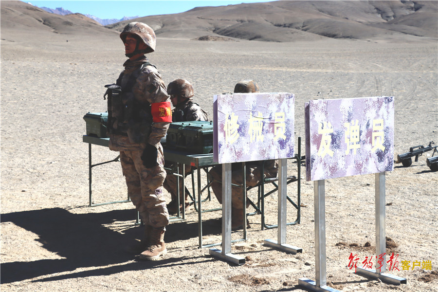 风沙弥漫枪声起｜新疆军区某团开展轻武器实弹射击比武找英语培训机构