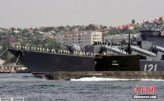 俄国防部称俄军舰起火并引发爆炸乌方：是我们干的