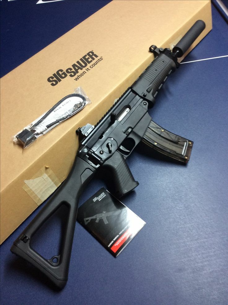 枪械公司西格&绍尔研制及生产的自由枪机式半自动步枪,外观与sig sg