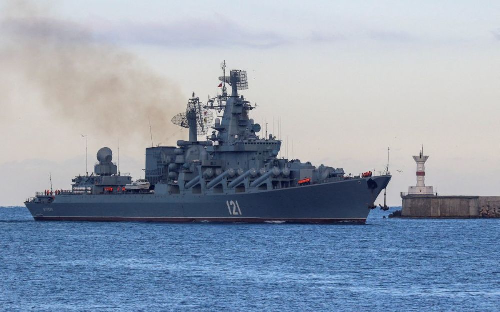 俄国防部：“莫斯科”号巡洋舰火势已得到控制，正在拖往港口高中区域地理
