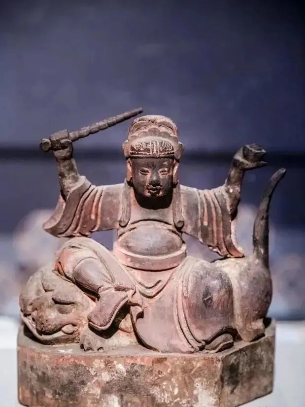 道教文物:彩绘木雕赵公明财神坐像