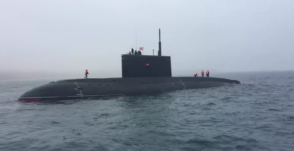 俄潜艇在日本海用导弹击中“敌舰”日防卫大臣：正收集数据