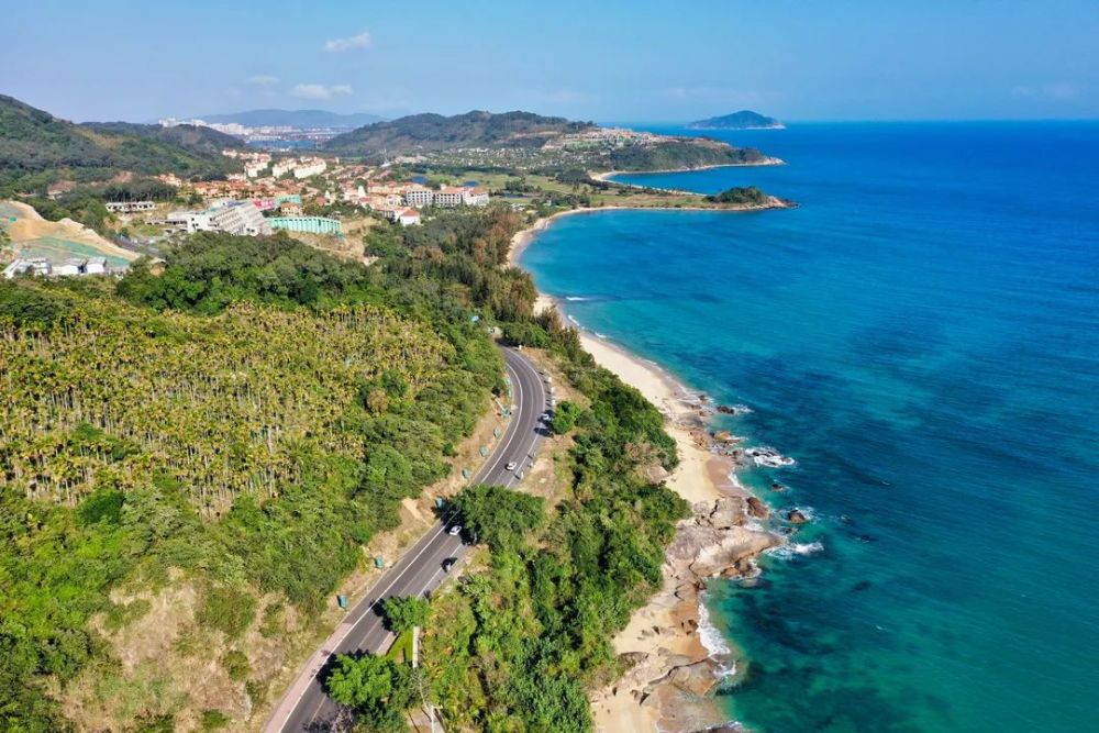 海南最美旅游公路乘势自贸港直抵诗和远方