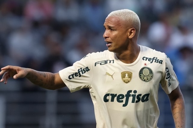 据了解,戴弗森与帕尔梅拉斯的合同在2022年6月份到期,他已经确认不会