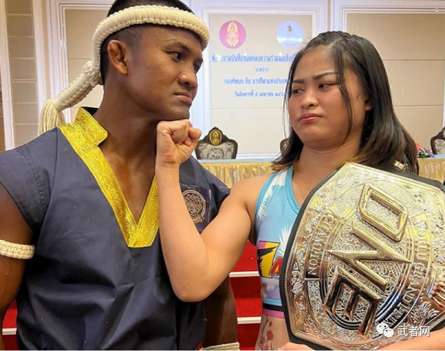 世界冠军,原子量级综合格斗世界八人赛冠军斯坦普·菲尔泰斯(stamp