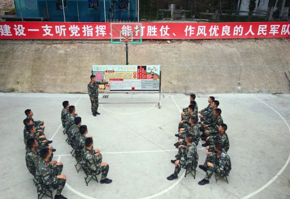 高考语文网课老师六年级英语课是怎么度过的飞向文职解放军老兵战区立陶宛