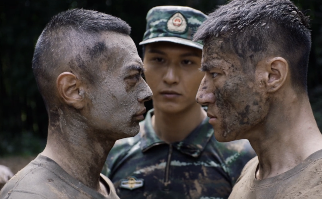 至于冷静跟向飞之间,似乎是有情分在的,而且她跟白龙一样,对于向飞的