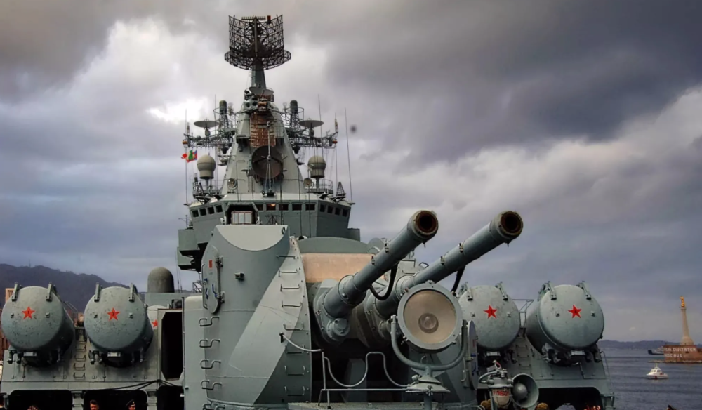 旗舰莫斯科号起火爆炸，外媒称俄其余战舰纷纷撤至乌海岸80海里外香港桃色电影
