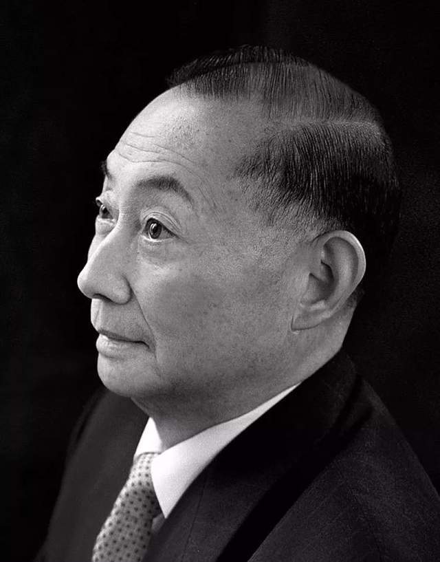 梁达明摄影作品欣赏21位老艺术家肖像照张张震撼人心秦怡太美了