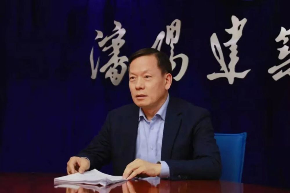 沈阳建筑大学党委书记董玉宽为师生讲授伟大抗疫精神专题思政课