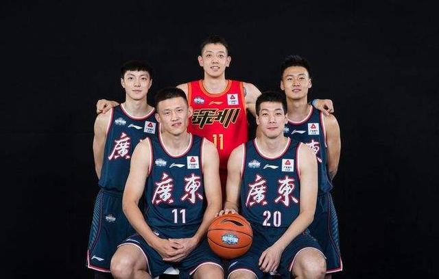 广东队 广东队深夜突传坏消息，杜锋遭遇晴天霹雳，CBA四连冠恐彻底泡汤