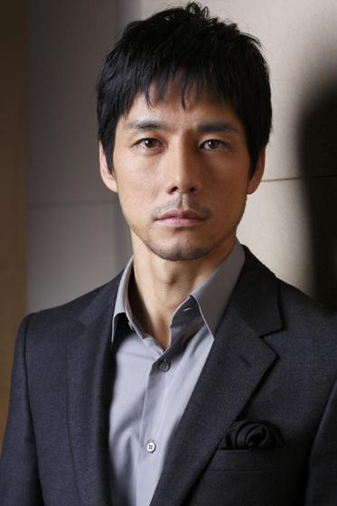 21岁和木村拓哉爆红亚洲!51岁"禁欲男神"再夺影帝!网友:想嫁