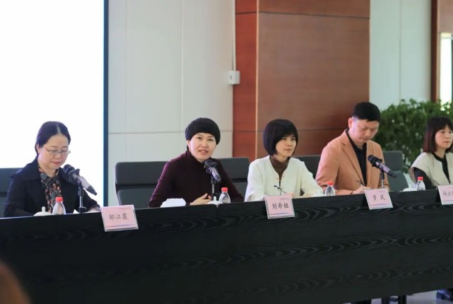 重庆谢家湾学校与谢家湾金茂小学实现一体化办学_腾讯新闻