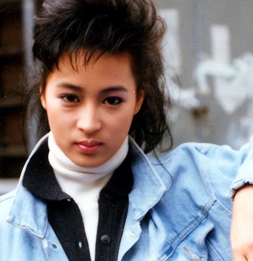 "一代女神"黎美娴,被梁朝伟抛弃后连遇渣男,如今55岁优雅老去_腾讯