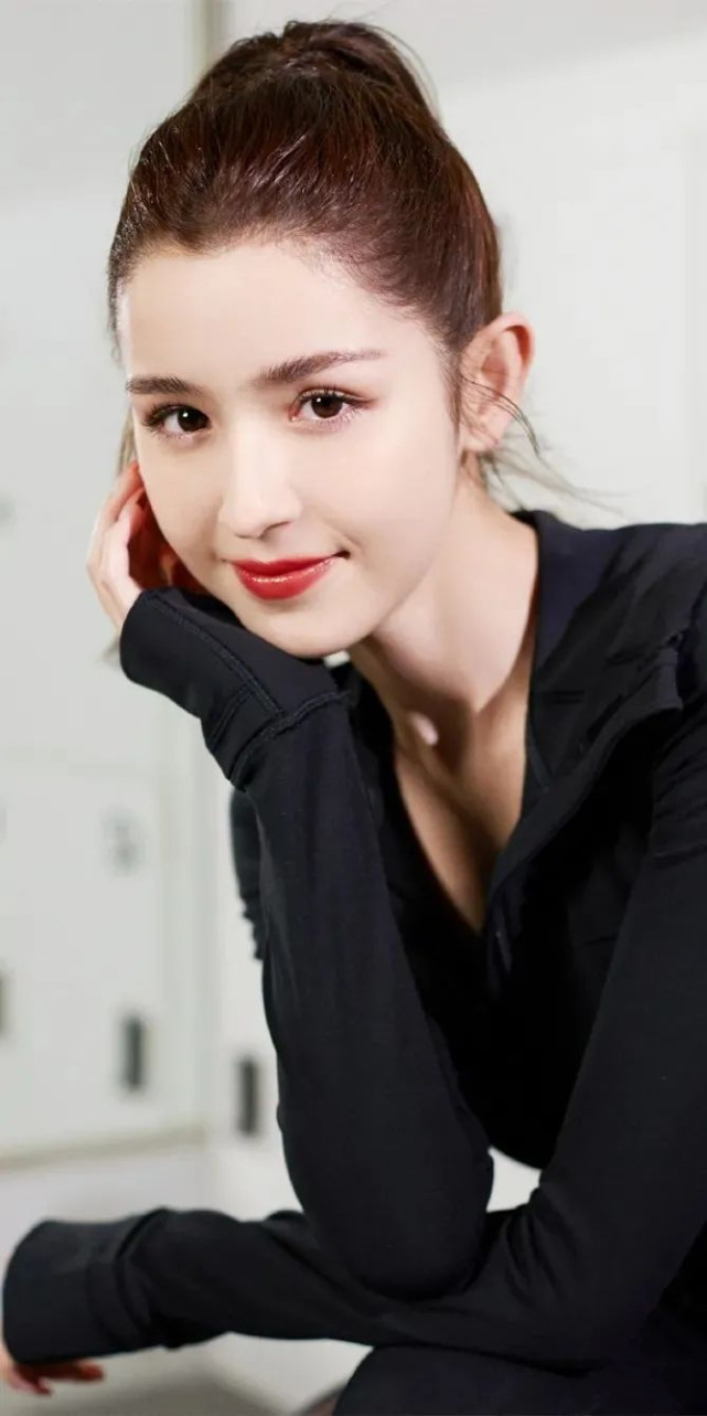 哈妮克孜,美与媚之间的西域美女