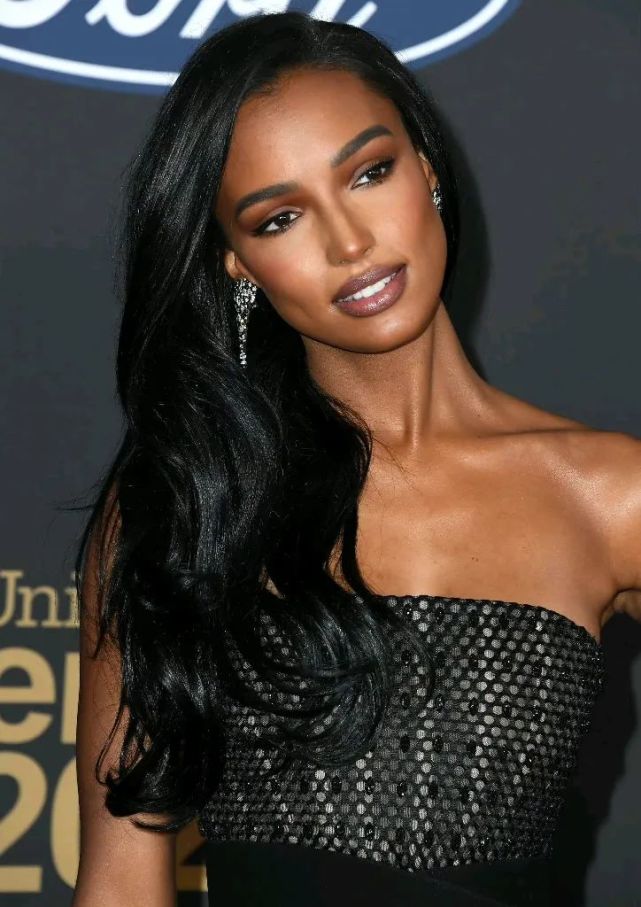 黑珍珠茉莉!皮肤的光泽真是美丽676767