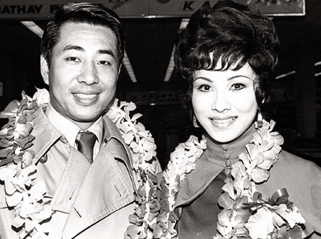 夏台凤与小25岁老公上海隔离,用葱换邻居乳鸽牛肉,称感动到快哭