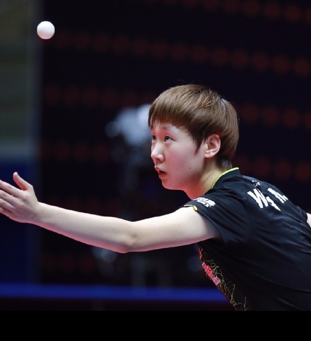 王曼昱获得全国优秀青年团员称号她是如何成长变得这么优秀呢