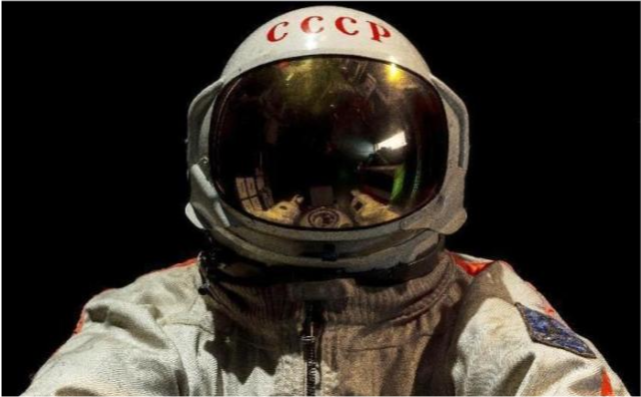 苏联宇航员腿骨图片