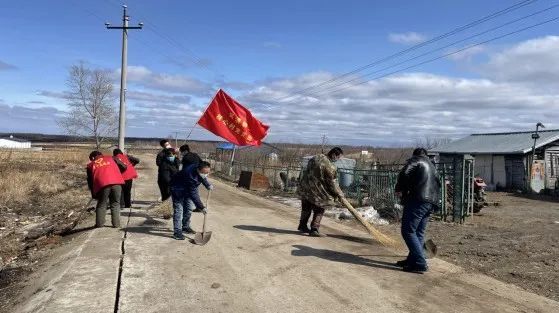 爱国卫生运动孙吴县辰清镇爱国卫生月扮靓我家园