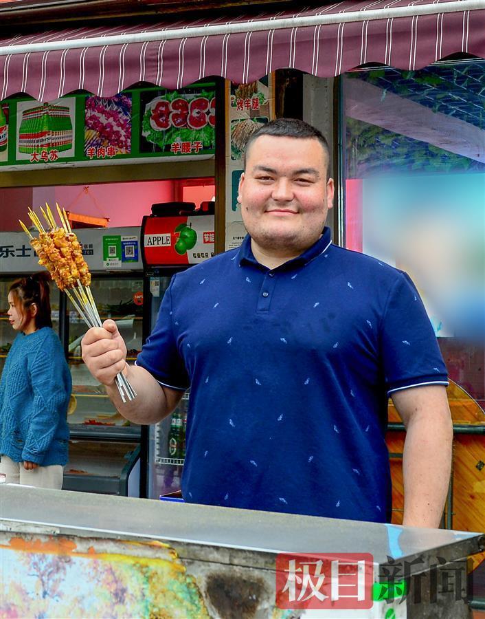 大爱无声新疆小伙两天救下三名落水者