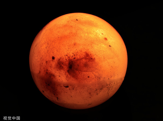 火星的颜色为什么是红橙橙的