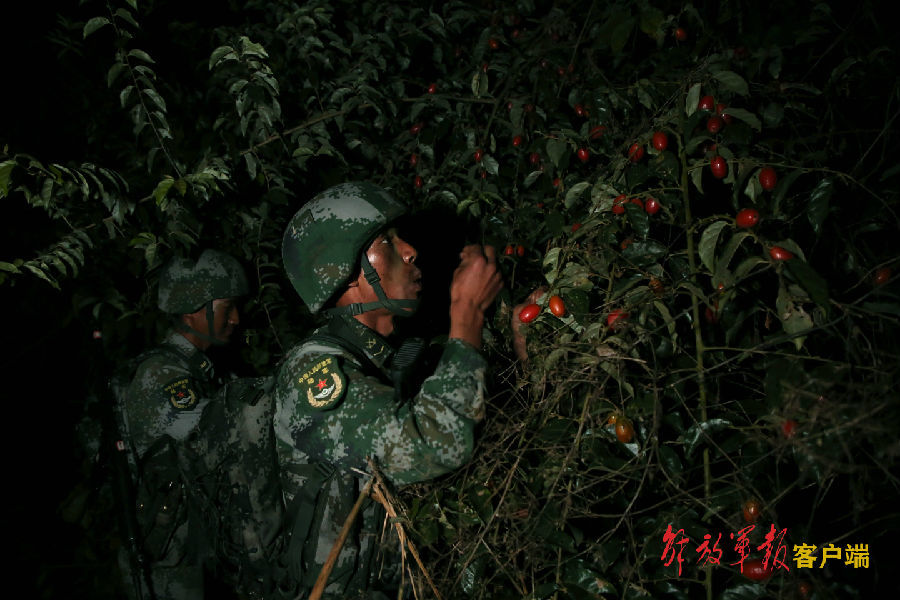 高清组图直击侦察兵综合演练高燃现场！社群加速器零基础玩转社群