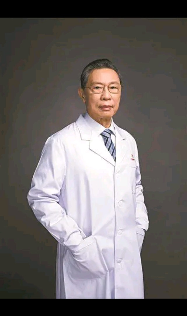 民族英雄!钟南山