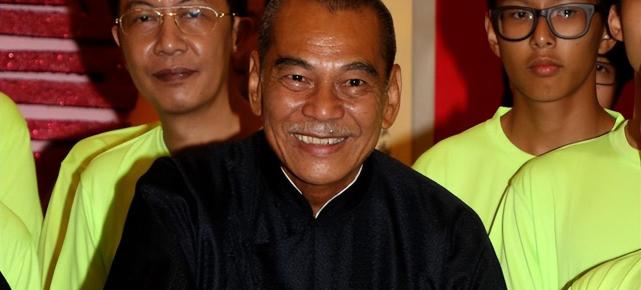 76岁陈观泰自曝身体出现状况!需要长期服药,四婚娶小30岁娇妻