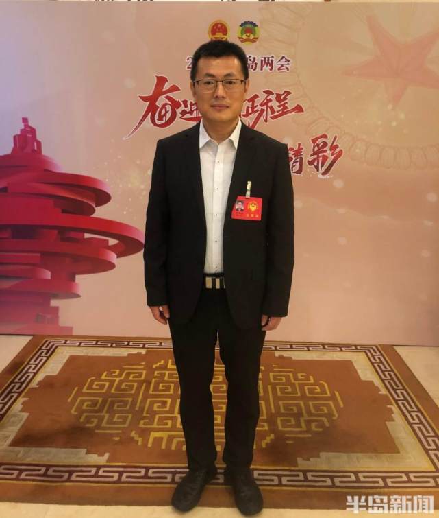 两会好声音|张维柱委员:组织优秀书法老师走进校园