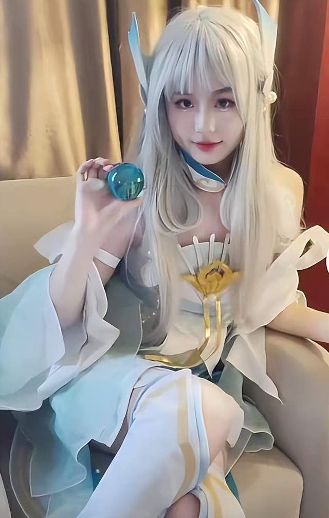 姚懿玲:王者荣耀电竞女神,武大直博中科院拒绝北大居然是造假?