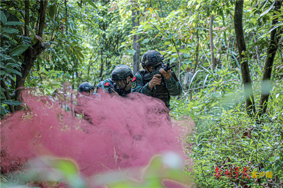 淬火利刃！武警广西总队河池支队多课目训练锻造特战尖兵2019英语四级评分标准细则