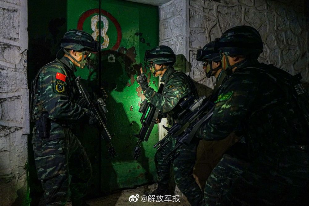 武警特战新款图片