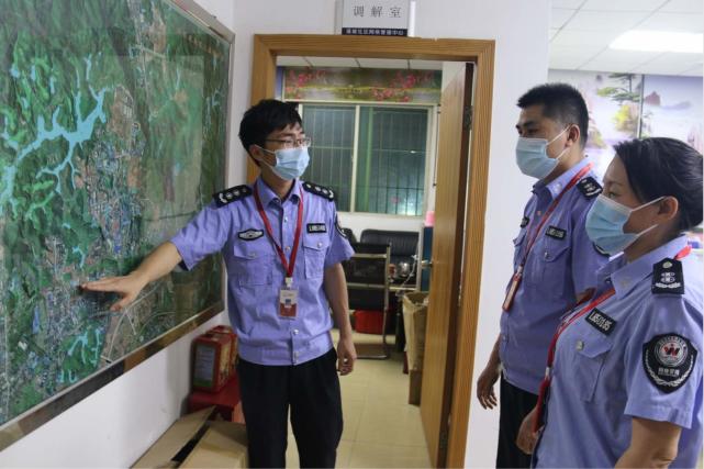 深圳95后网格员黄志颖荣获全国优秀共青团员