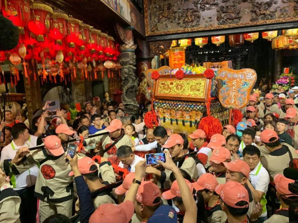 台中大甲妈祖绕境活动风波背后