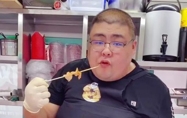 消失半年千万网红半吨先生重新回归网友卖盐的该哭了