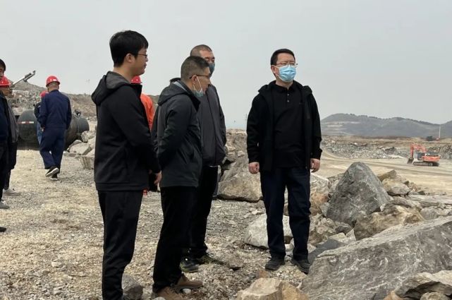 路军强督导检查我区重点工作