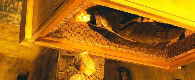 鬼吹灯之巫峡棺山究竟讲的是什么故事深析古代盗墓历史发展过程