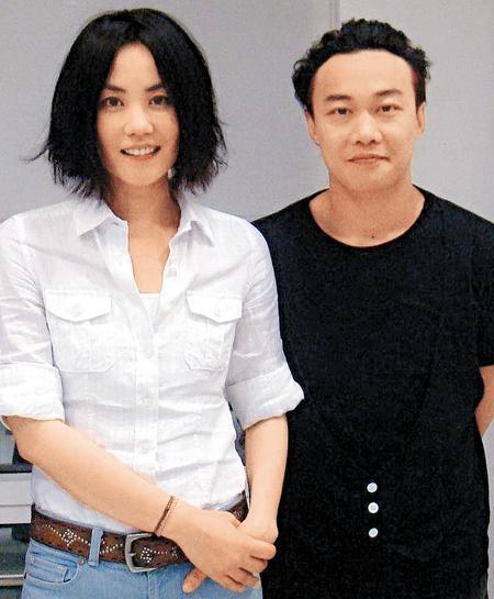 陈奕迅同王菲打招呼,下一秒听完王菲说的话后,立马走开了