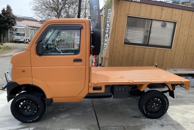 铃木超轻四驱小卡车,车净重650公斤,可改装房车或钓鱼车